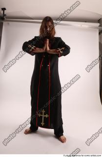 17 2019 01 JAKUB PRAYING POSE